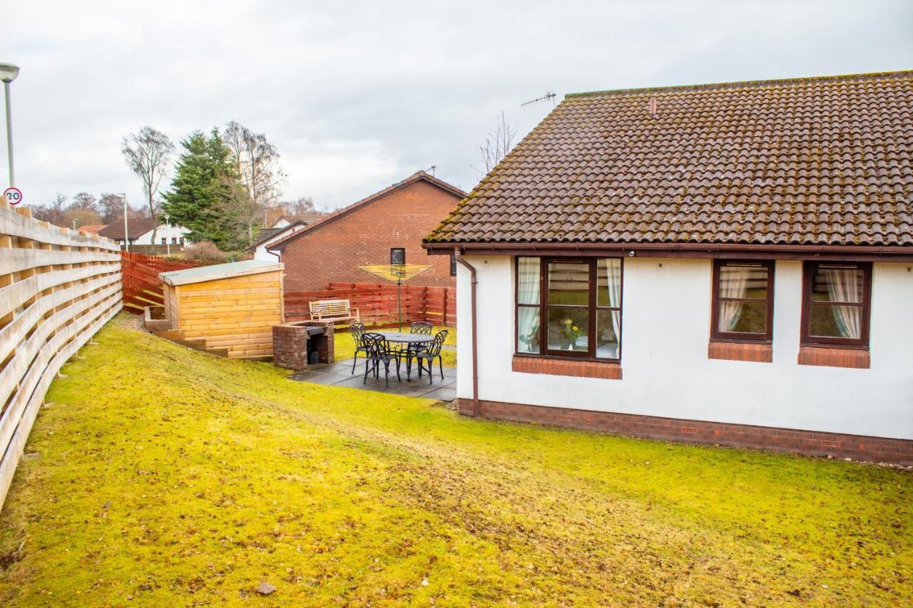 Pine Marten Cottage - Aviemore Exterior photo